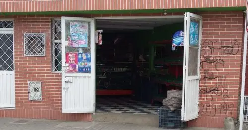 MINI MERCADO EN LA 113 LA ESPERANZA SUR MINI MERCADO EN LA 113 LA ESPERANZA SUR